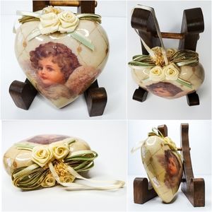 Vintage Victorian Christmas Querubin Ornament Angel Cherub Paper Mache Decoupage